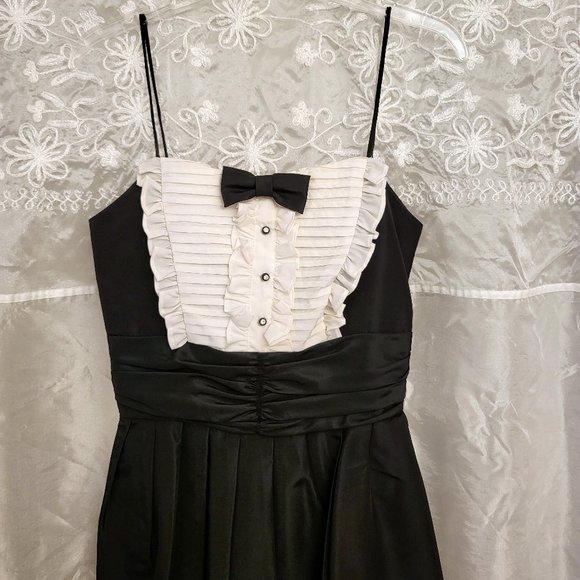 LAST CHANCE!  RARE Vintage Tuxedo Dress! 9 - Picture 4 of 15